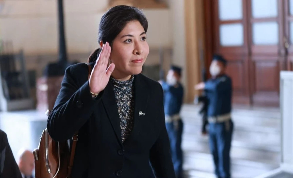 Betssy Chávez permanecerá internada hasta nueva evaluación médica