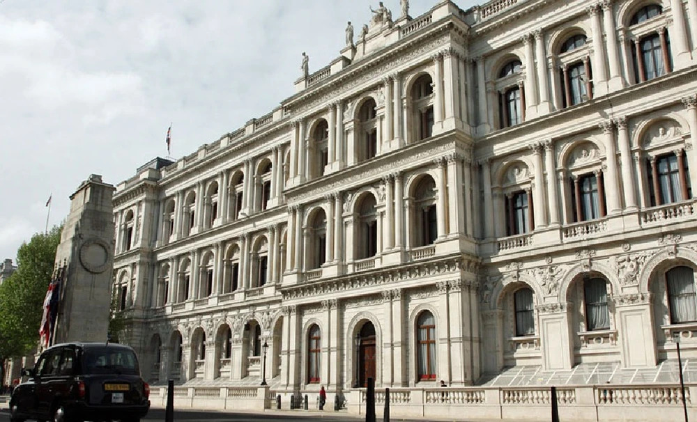 Londres convoca al embajador ruso por la violación del espacio aéreo de la OTAN