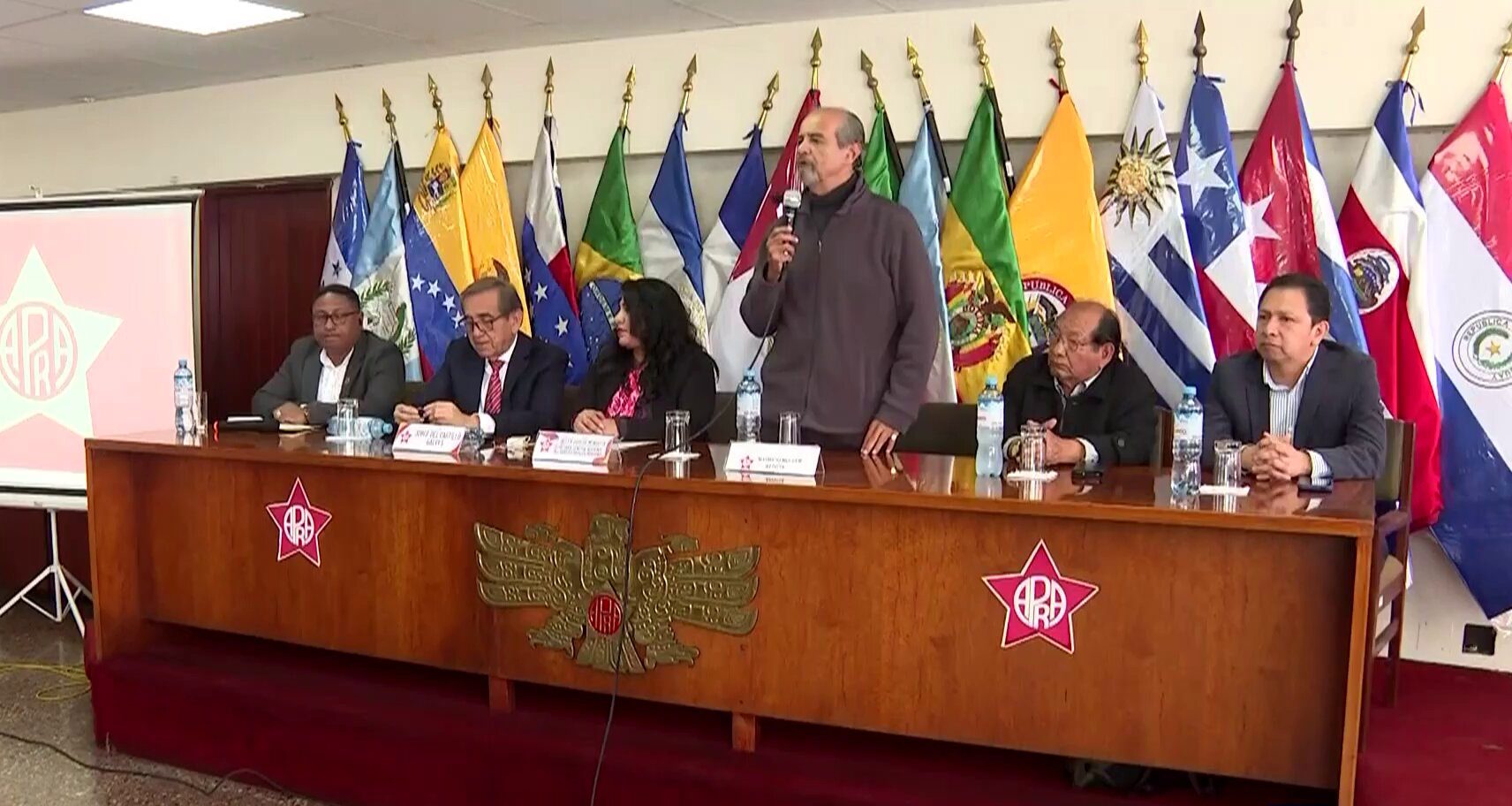 JNE aprueba reincorporación de 11 mil militantes apristas