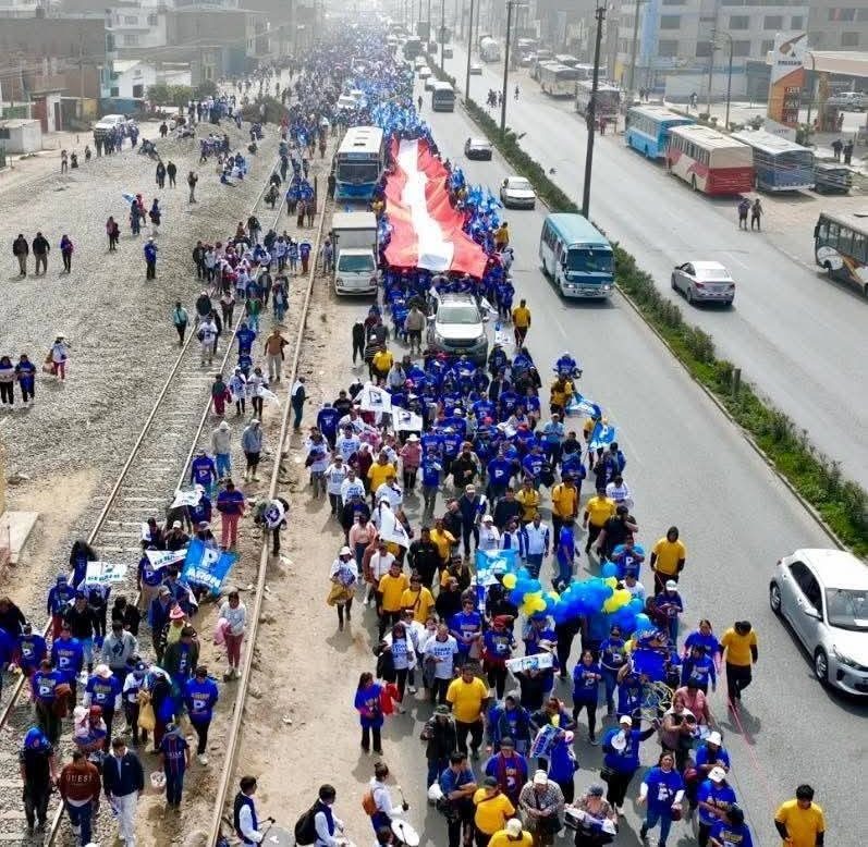 Más de 10 mil marcharon exigiendo retiro de 4 UIT de la AFP y bono de ONP