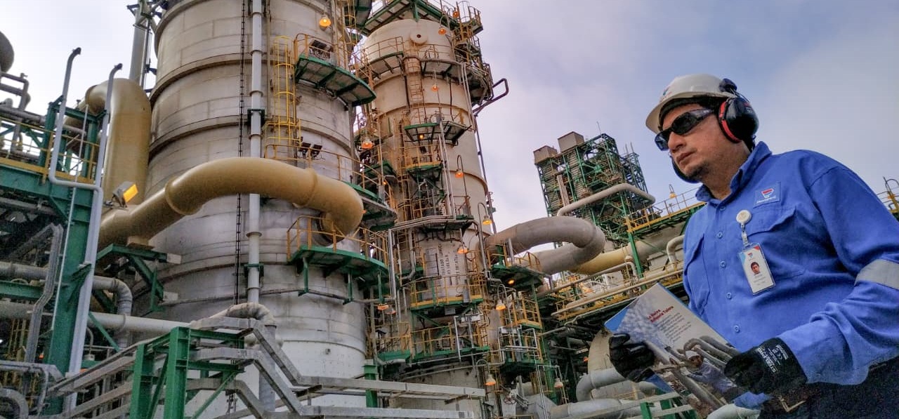 Petroperú despacha más de 19 mil toneladas de ácido sulfúrico de alta pureza a chile