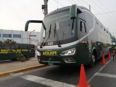 Fiscalía abre investigación tras atropello a anciano por bus de la PNP