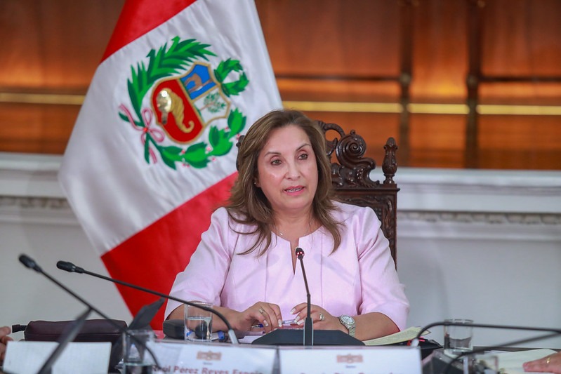 Boluarte plantea declarar en emergencia al sector transporte