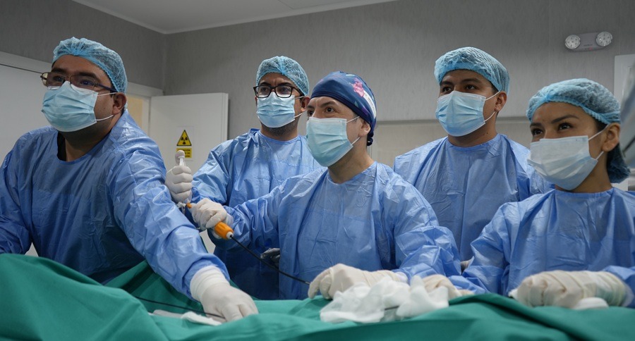 EsSalud: Médicos del Almenara colocan marcapasos inalámbrico en corazón de paciente de 75 años