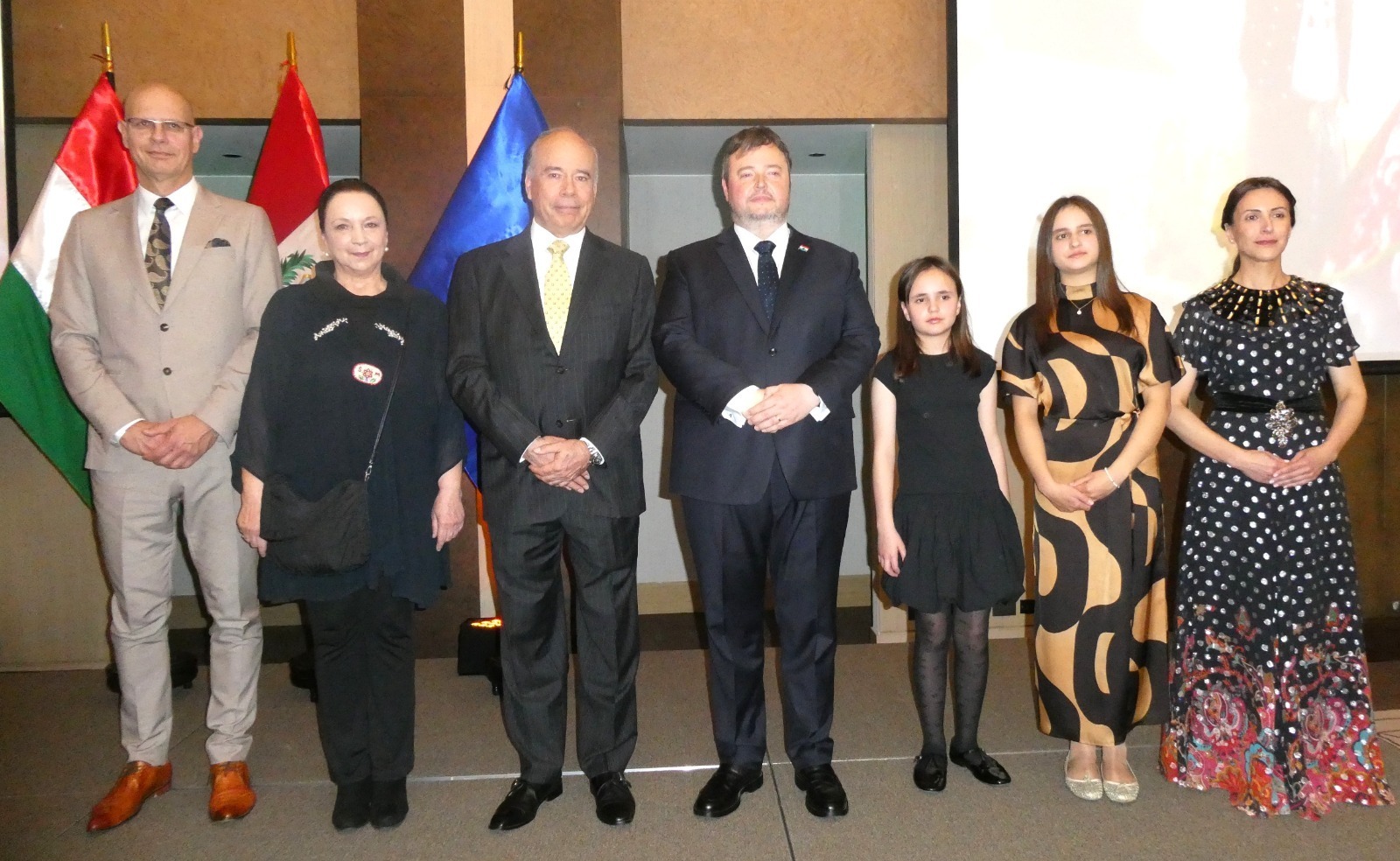 Hungría agradece al Perú con historia y futuro