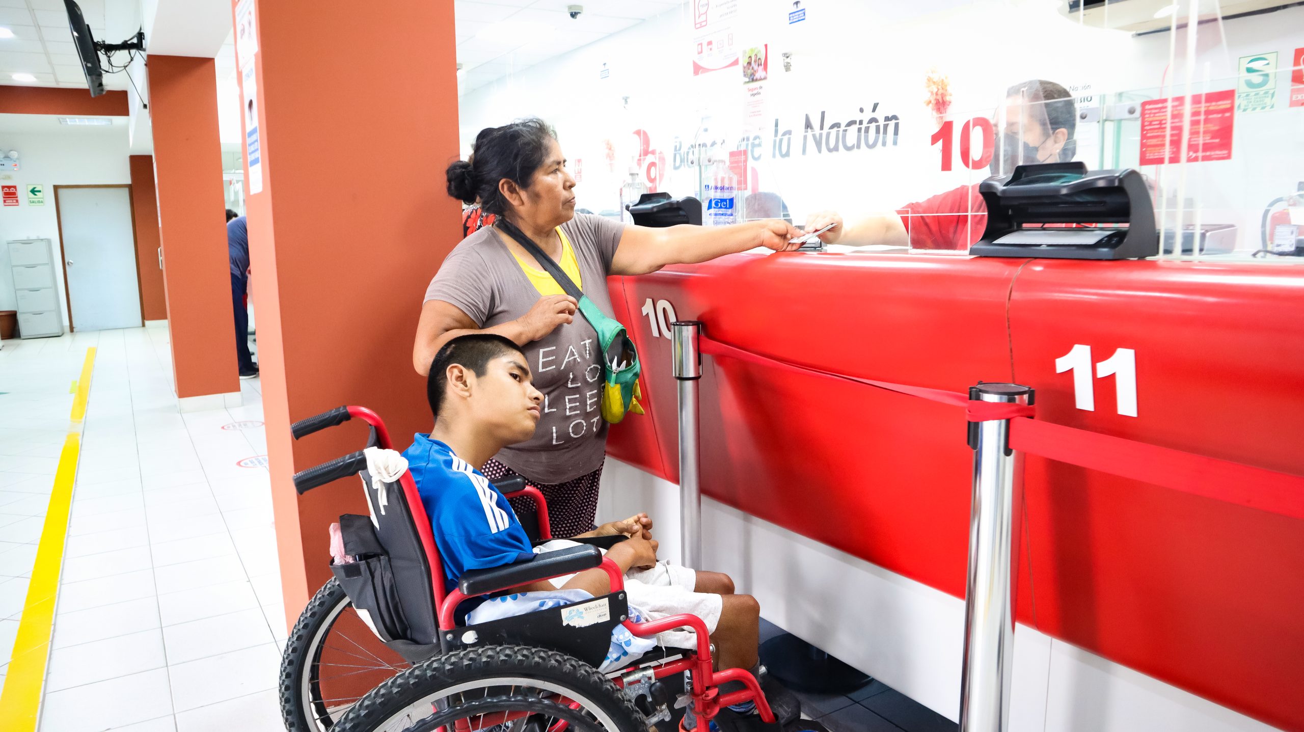 Entregan bono de S/300 en octubre