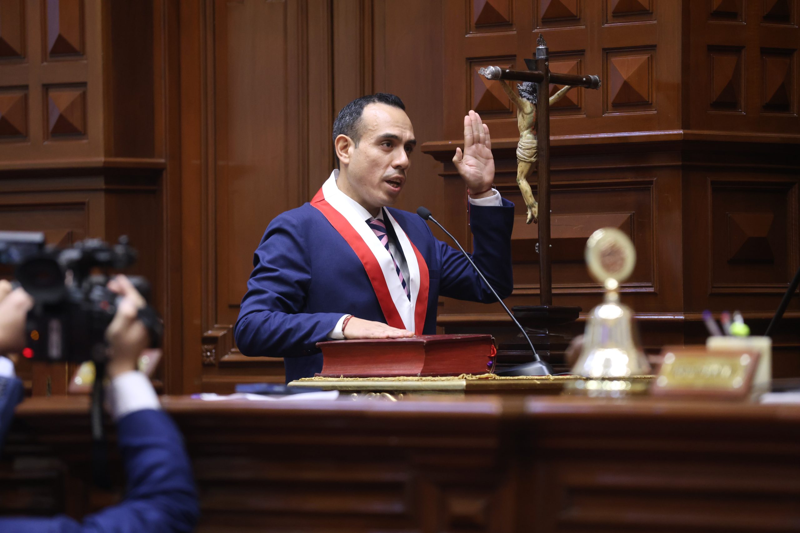 José Jerí asume la Presidencia de la República