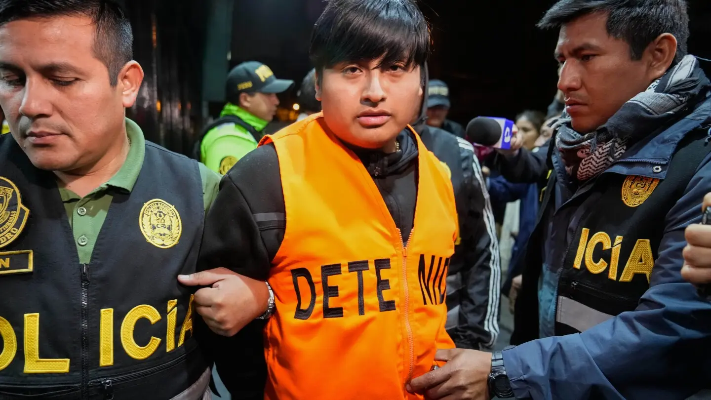 Ordenan captura de tres peruanos en Argentina