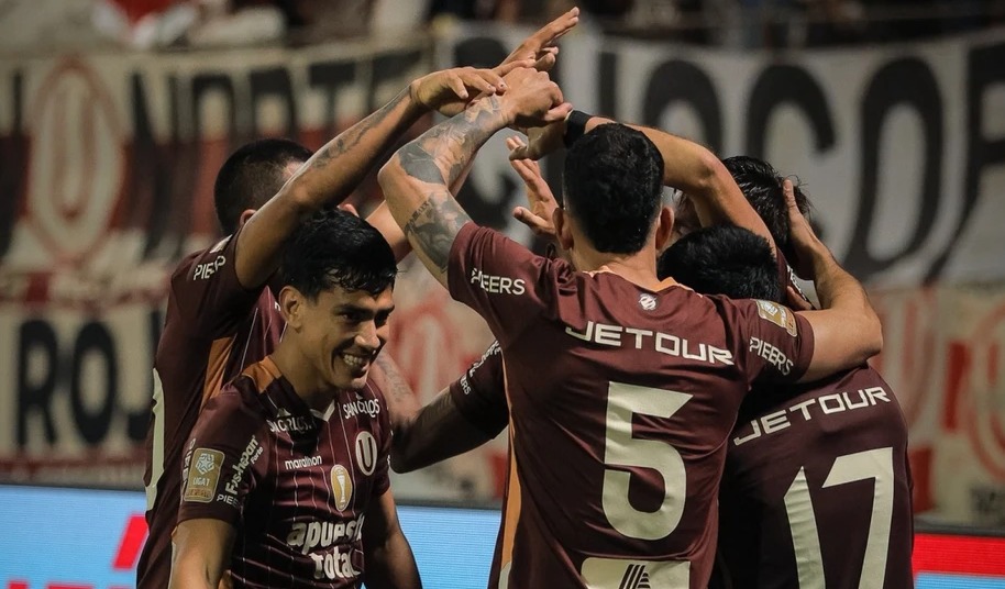 Universitario venció por 2-0 a Alianza Atlético