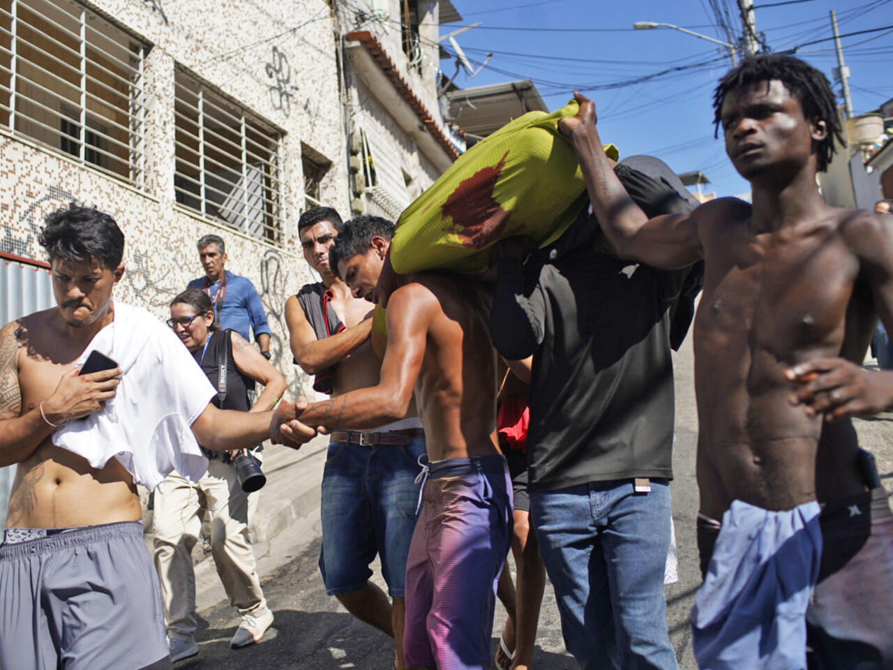 Brasil: cifra de muertos en favelas sube a 121
