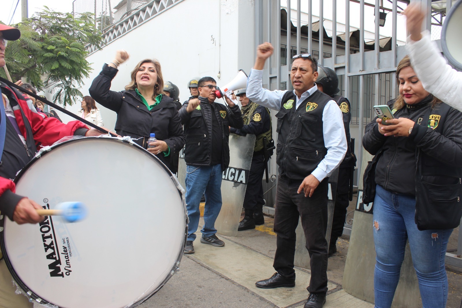 INPE EN ALERTA: SERVIDORES PENITENCIARIOS ANUNCIAN PLANTONES PREVIOS A LA HUELGA NACIONAL