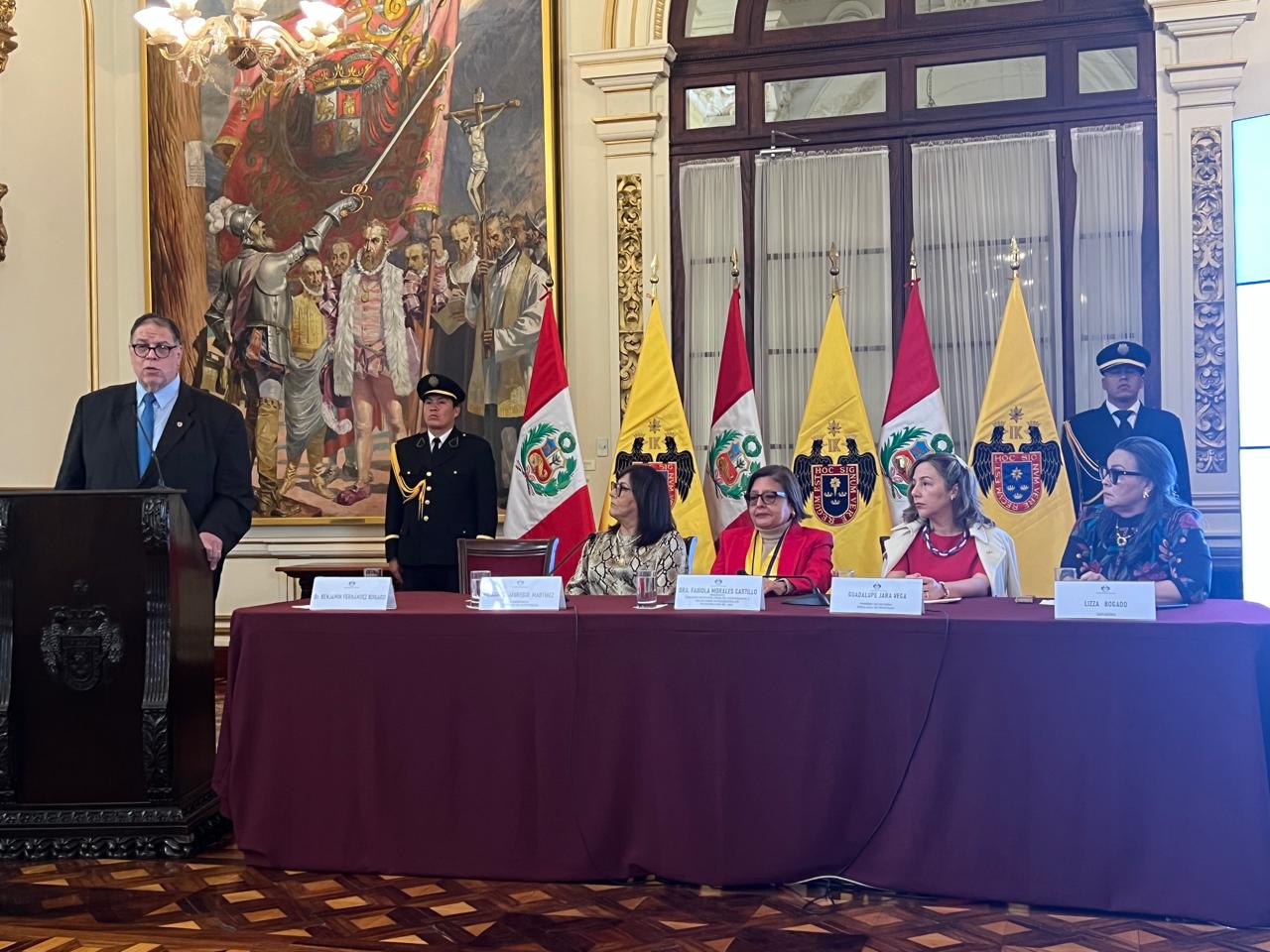 homenaje al periodismo en tiempos de desinformación