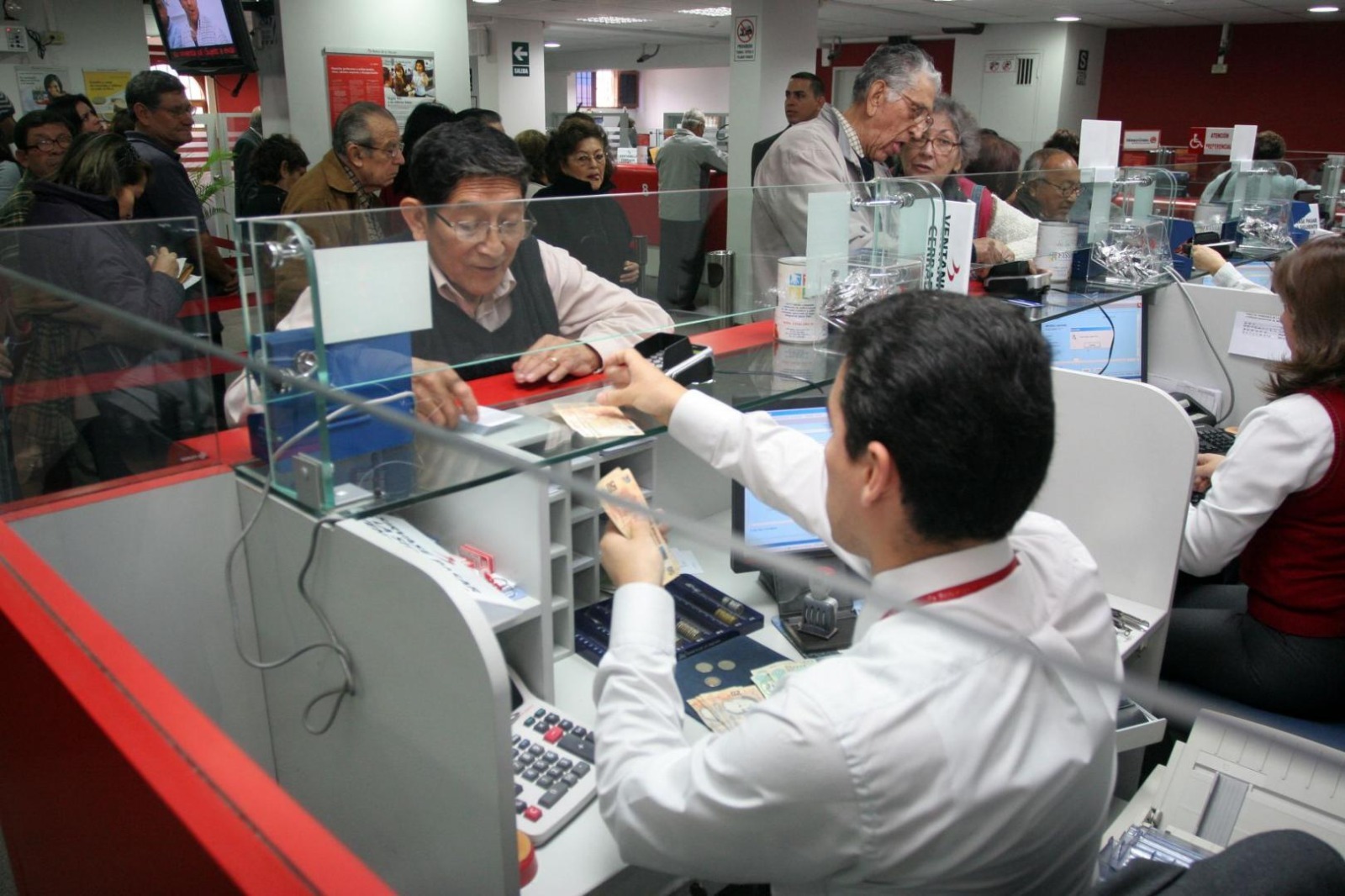 Este martes se inicia registro para el retiro de las 4 UIT