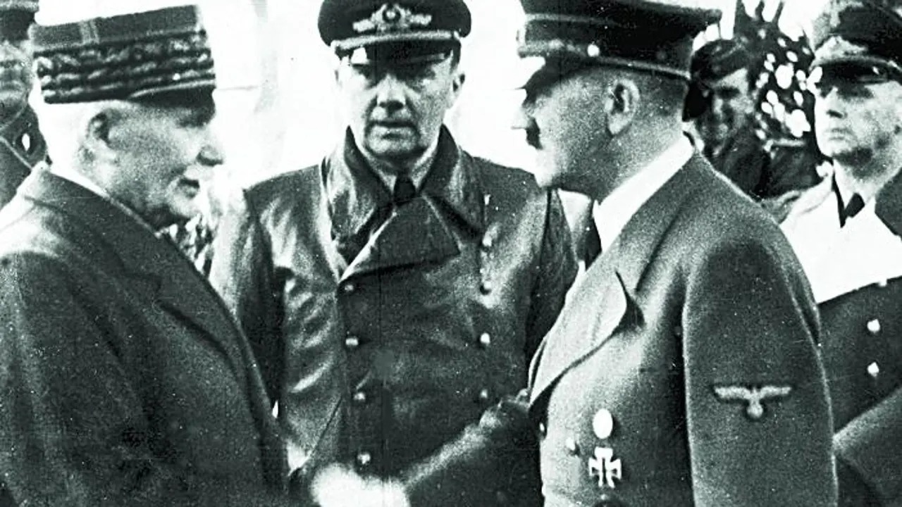 1 Encuentro entre Pétain y Adolf Hitler en octubre de 1940.