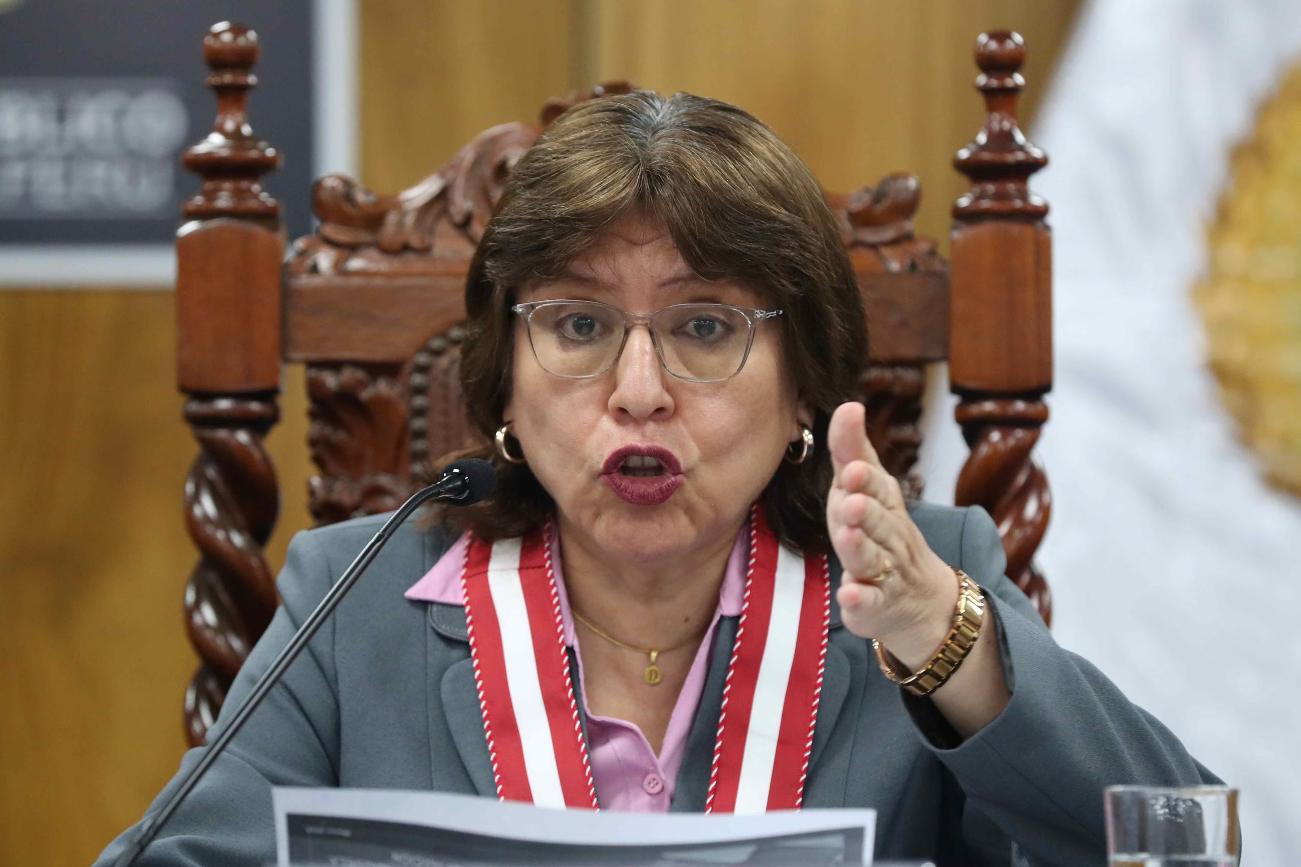 Delia Espinoza con la soga al cuello