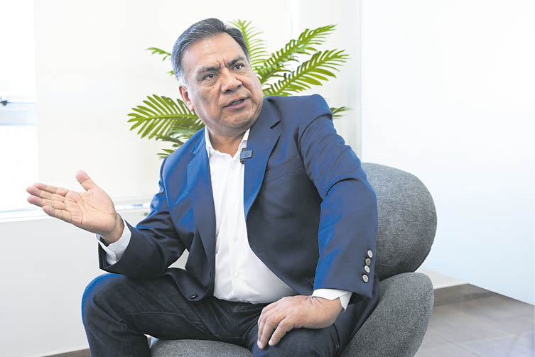 “Nosotros representamos la experiencia y el cambio en el Partido Aprista”