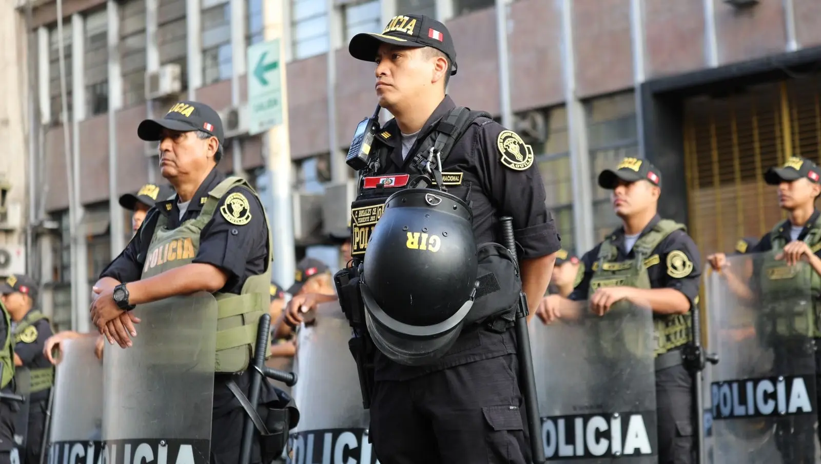 Mininter y Mindef respaldan el aumento de 81% a FFAA y PNP