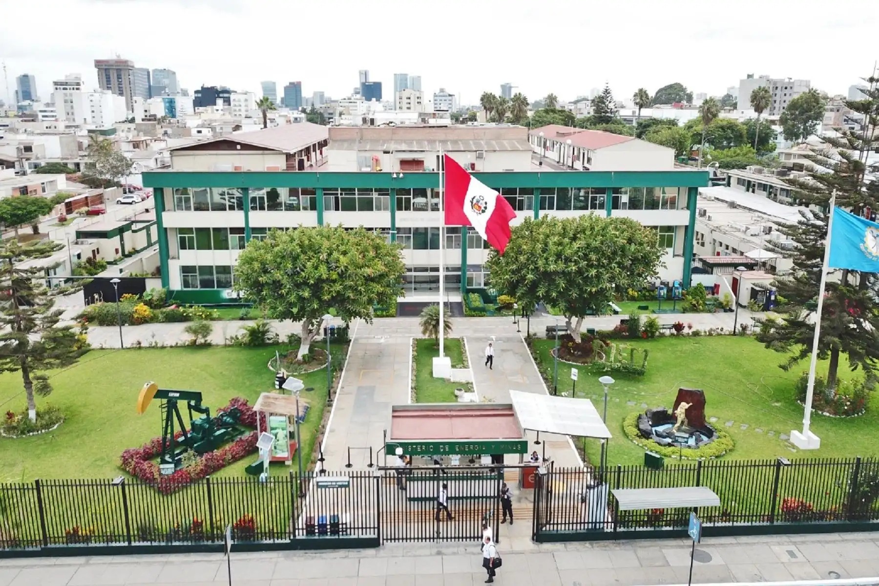 Critican inacción de funcionario del Minem, Ricardo Villavicencio