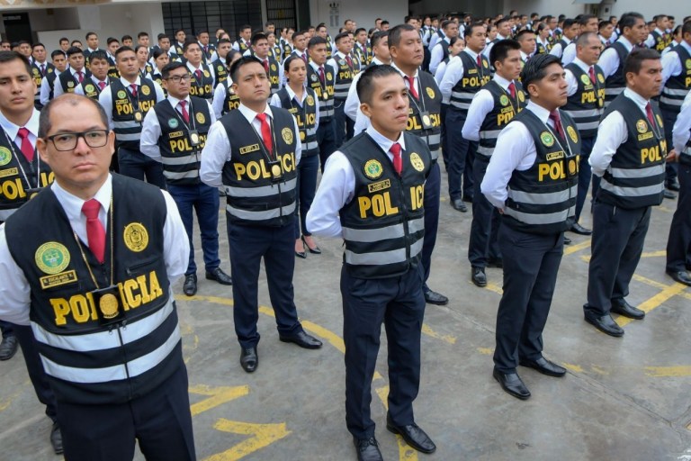 Policías exigen el pago del diferencial de 2% adeudado