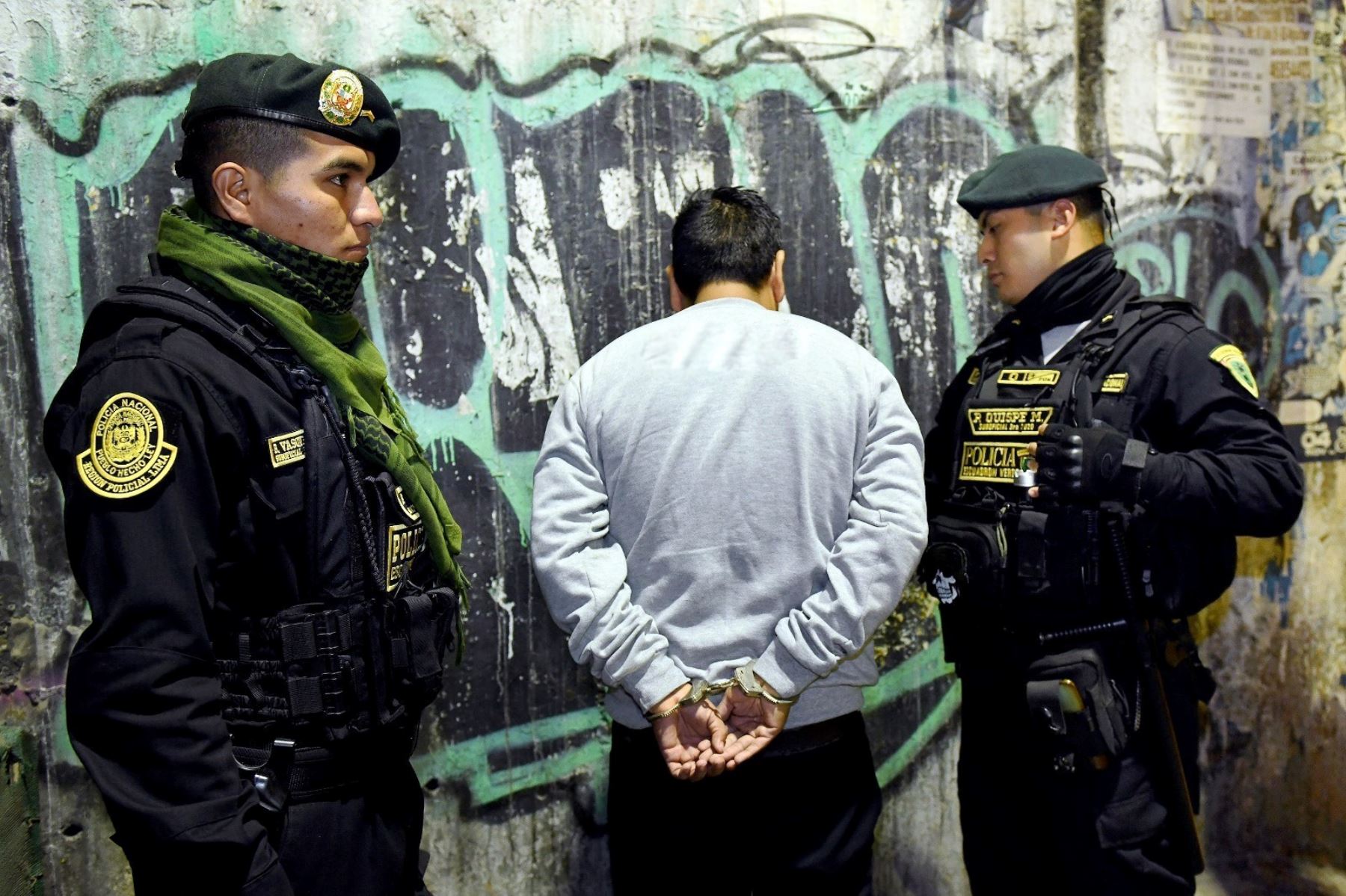 San Isidro: Capturan a falso vendedor de golosinas que extorsionaba a colectiveros en la avenida Javier Prado