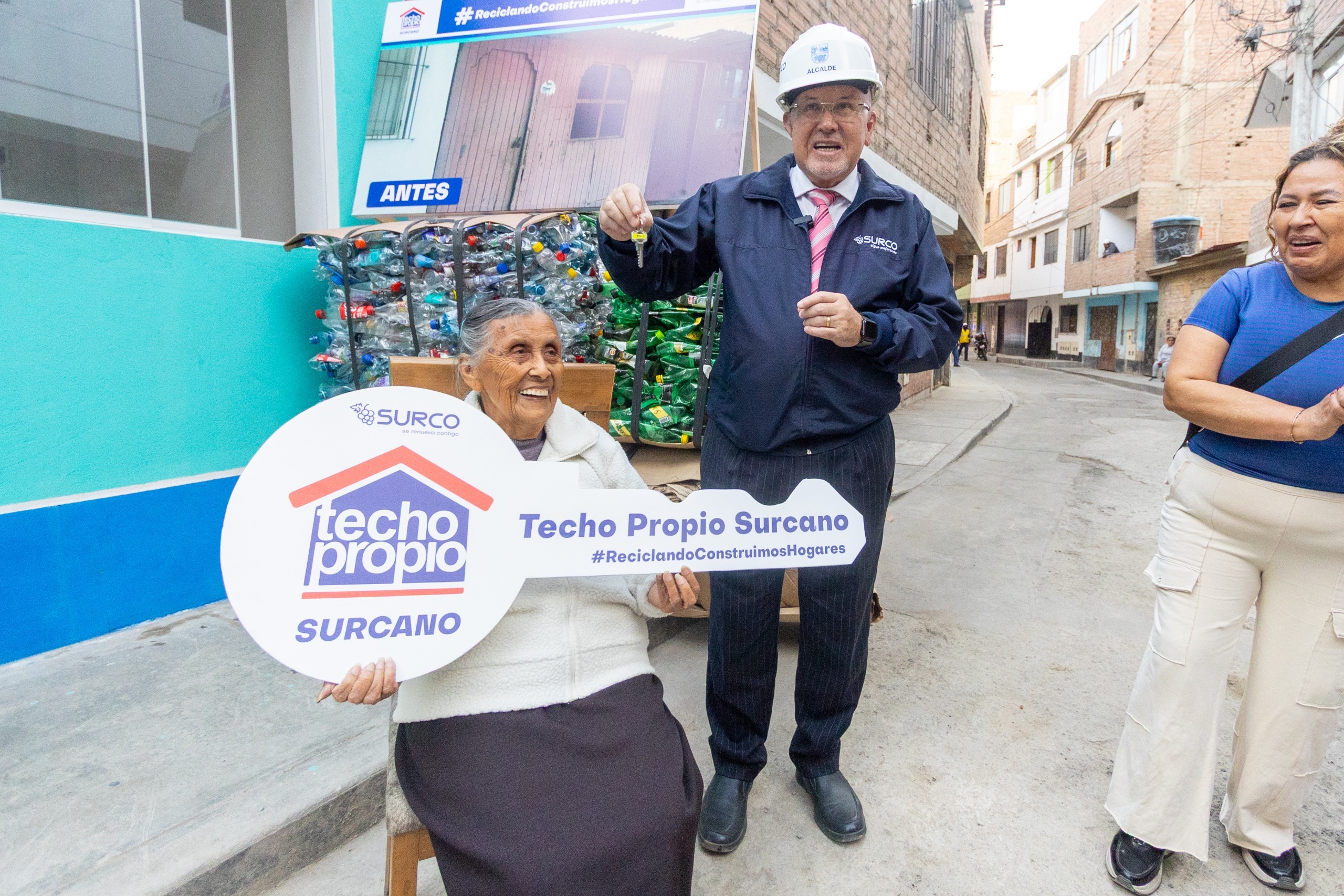 Techo Propio Surcano cumple el sueño de la casa digna a dos nuevas familias