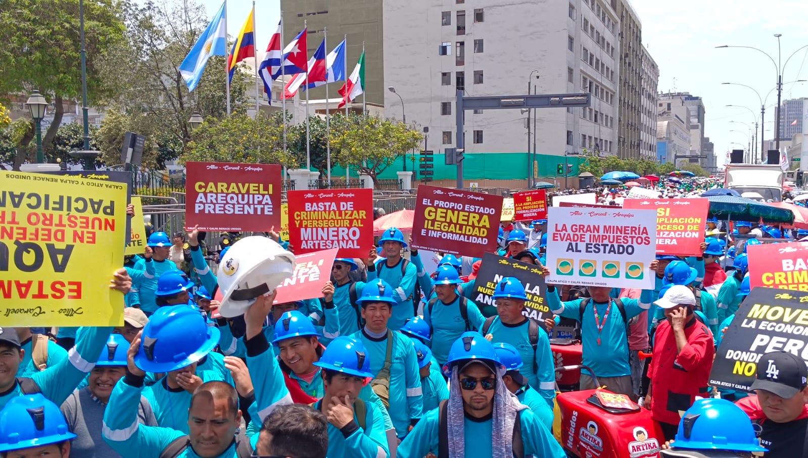 Mineros exigen formalización