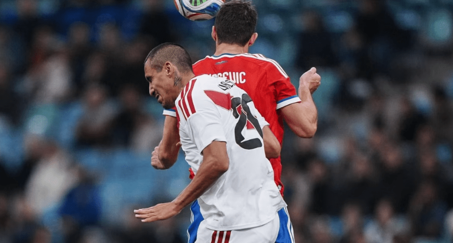Selección Peruana cae 2-1 ante Chile en amistoso pese a tener un jugador más