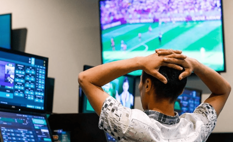 Ludopatía en aumento: debate por reducción del ISC a apuestas en línea avanza en el Congreso