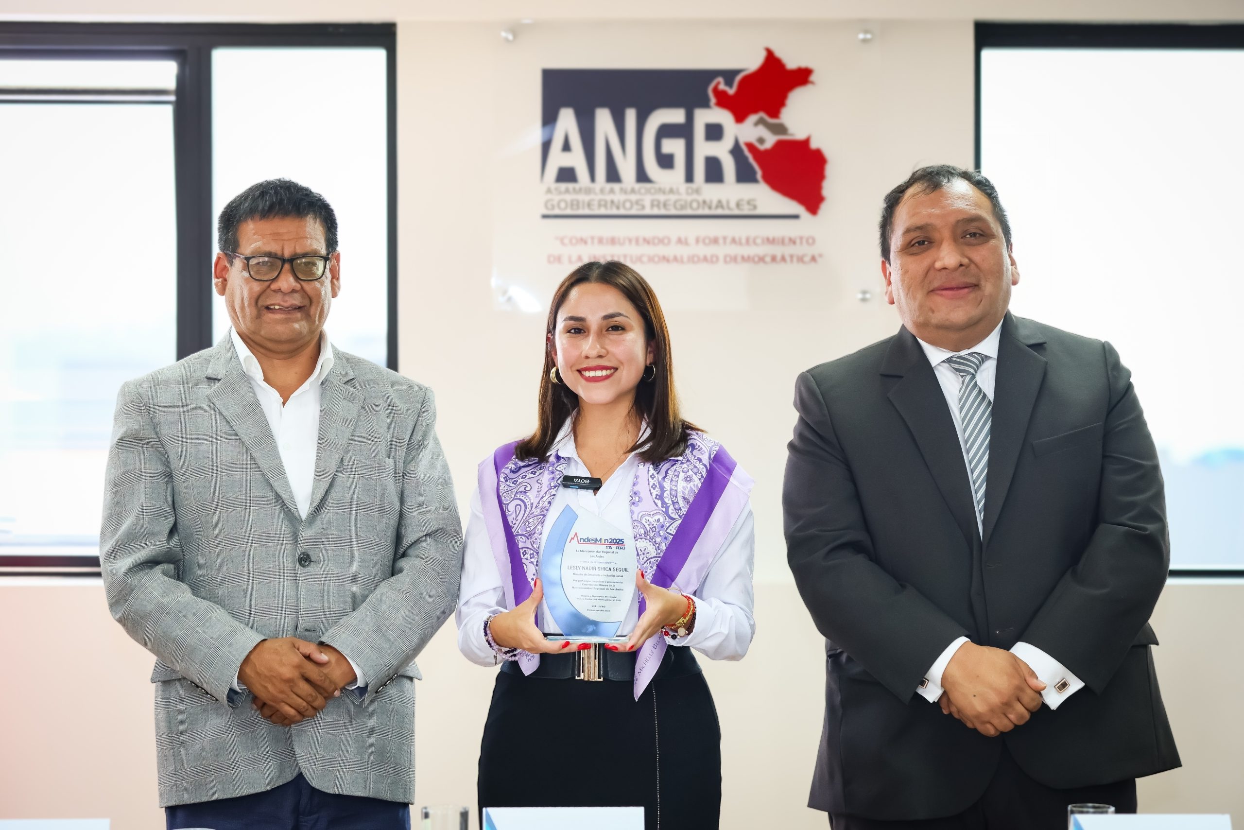 Ministra Lesly Shica propone creación de mecanismo Progreso por Impuestos para impulsar proyectos de usuarios de programas sociales