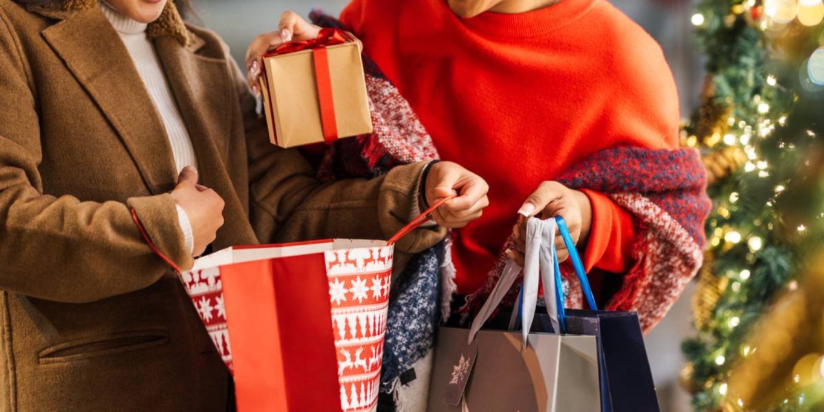 Finanzas personales en Navidad: especialistas alertan sobre el aumento de gastos en diciembre