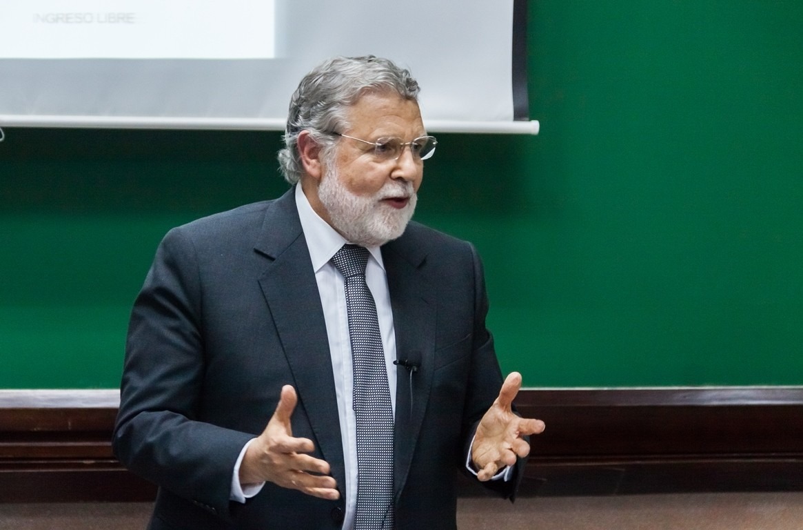 Ernesto Blume apoya disolución de equipos especiales de Fiscalía