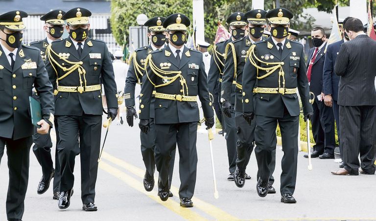 25 generales de la PNP pasarán a retiro en 2026