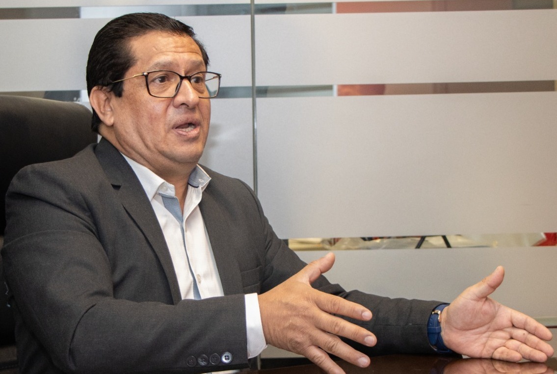 Jorge Solís Espinoza postulará al Senado por Renovación Popular