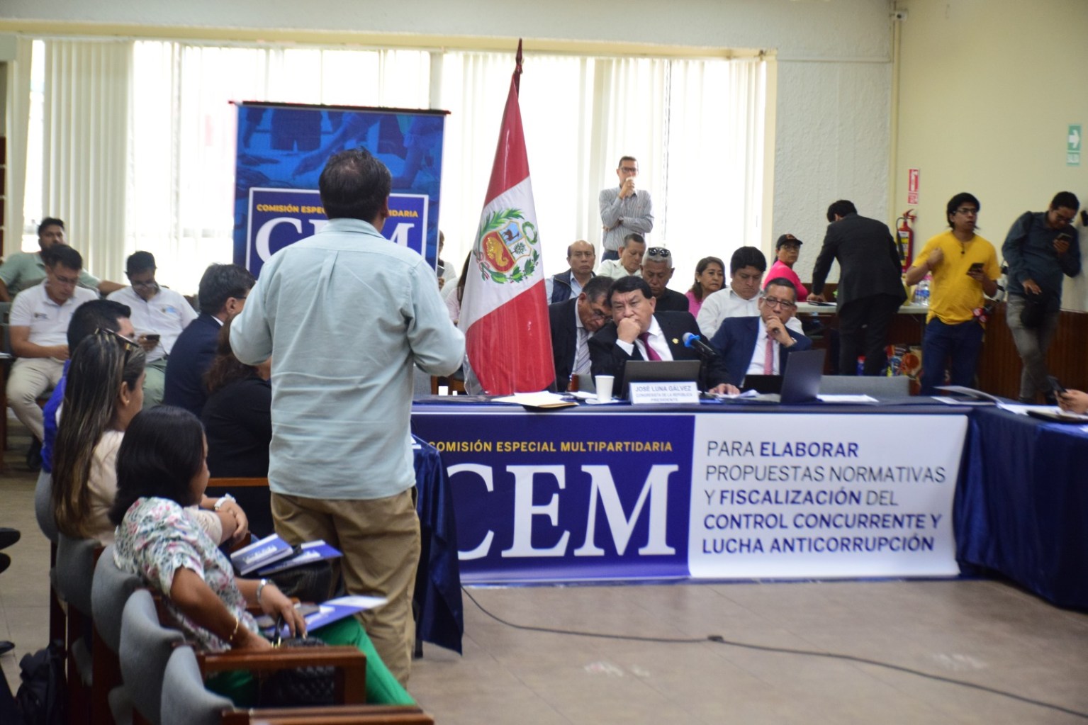 Denuncian corrupción en 313 obras de 18 gobiernos regionales