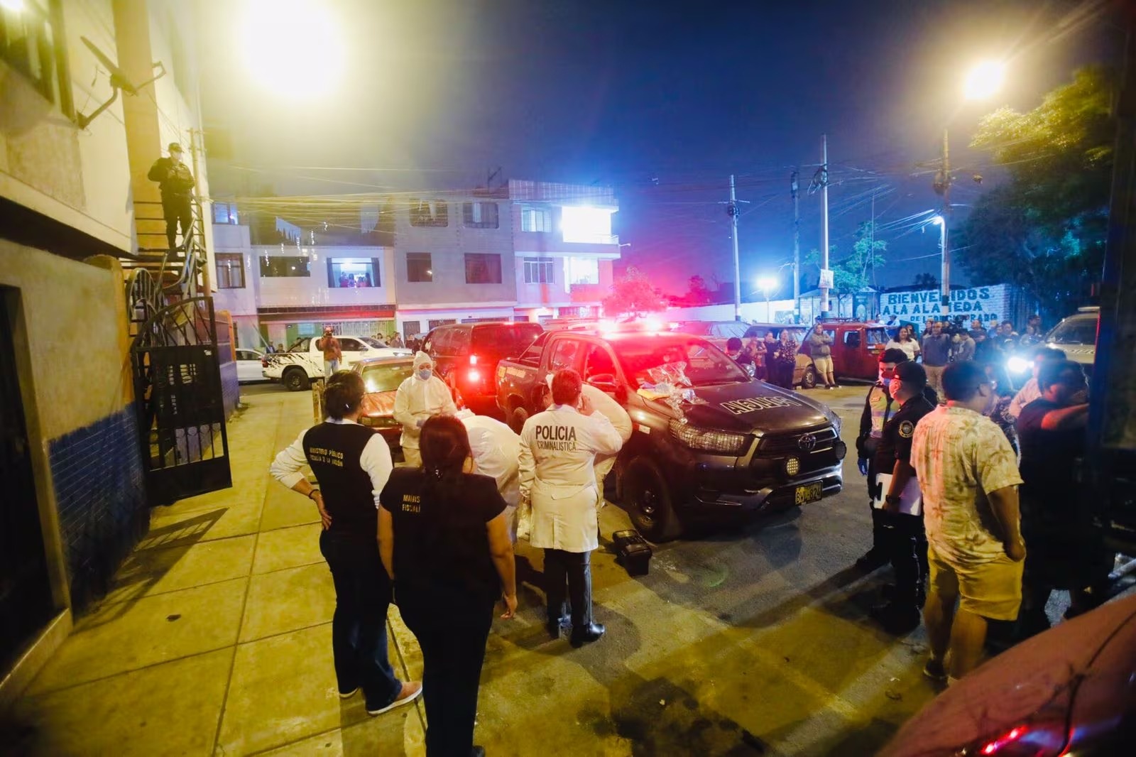 Rímac: Hallan muertos a pareja de abogados y a su hijo dentro de vivienda