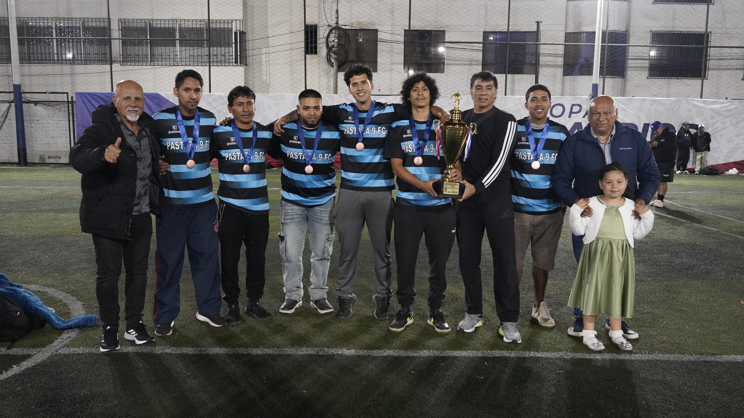 Breña: Alcalde Luis de la Mata clausura la V edición del interbarrios y entrega la copa a los tetracampeones