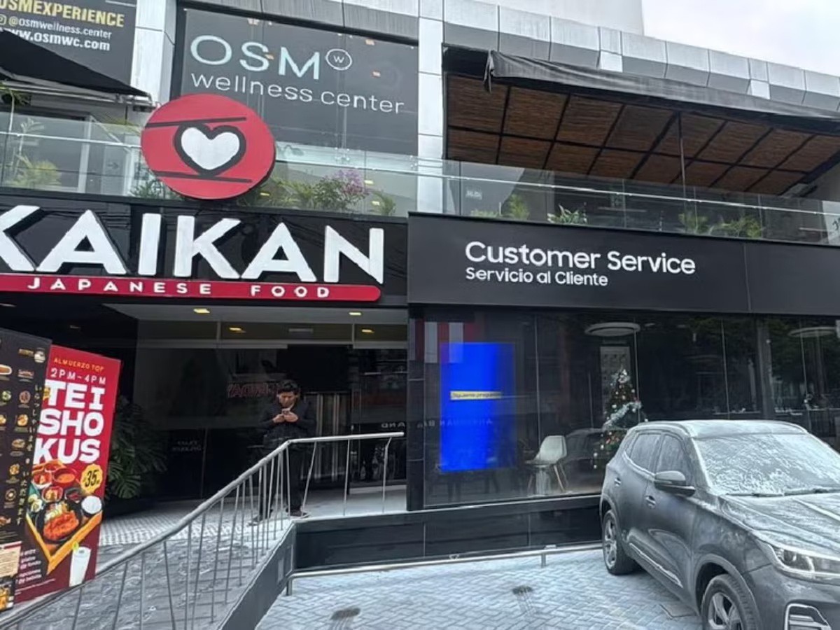 Lanzan artefacto incendiario frente al restaurante Kaikan