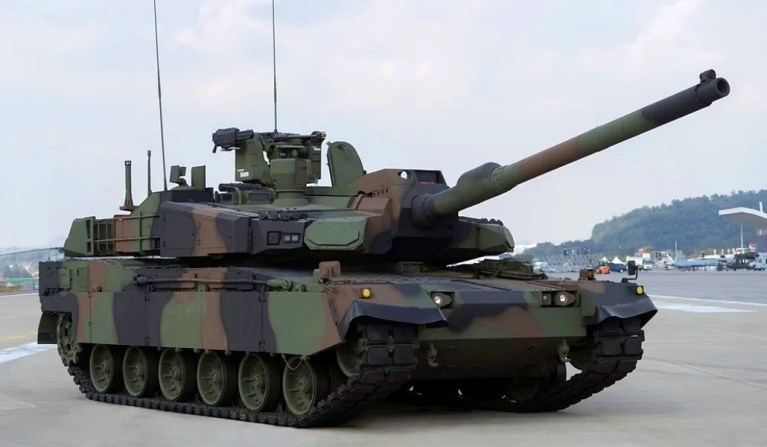 Perú se arma con tanques y blindados coreanos