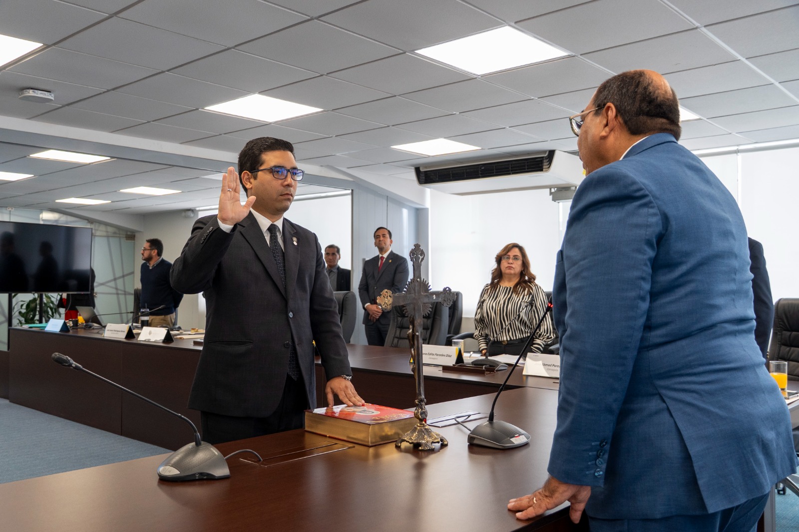 Consejero de SUNEDU aclara su designación y explica situación