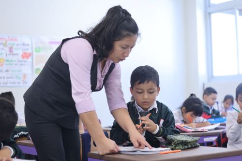 ¡Atención! Aumento de remuneración para profesores se concreta