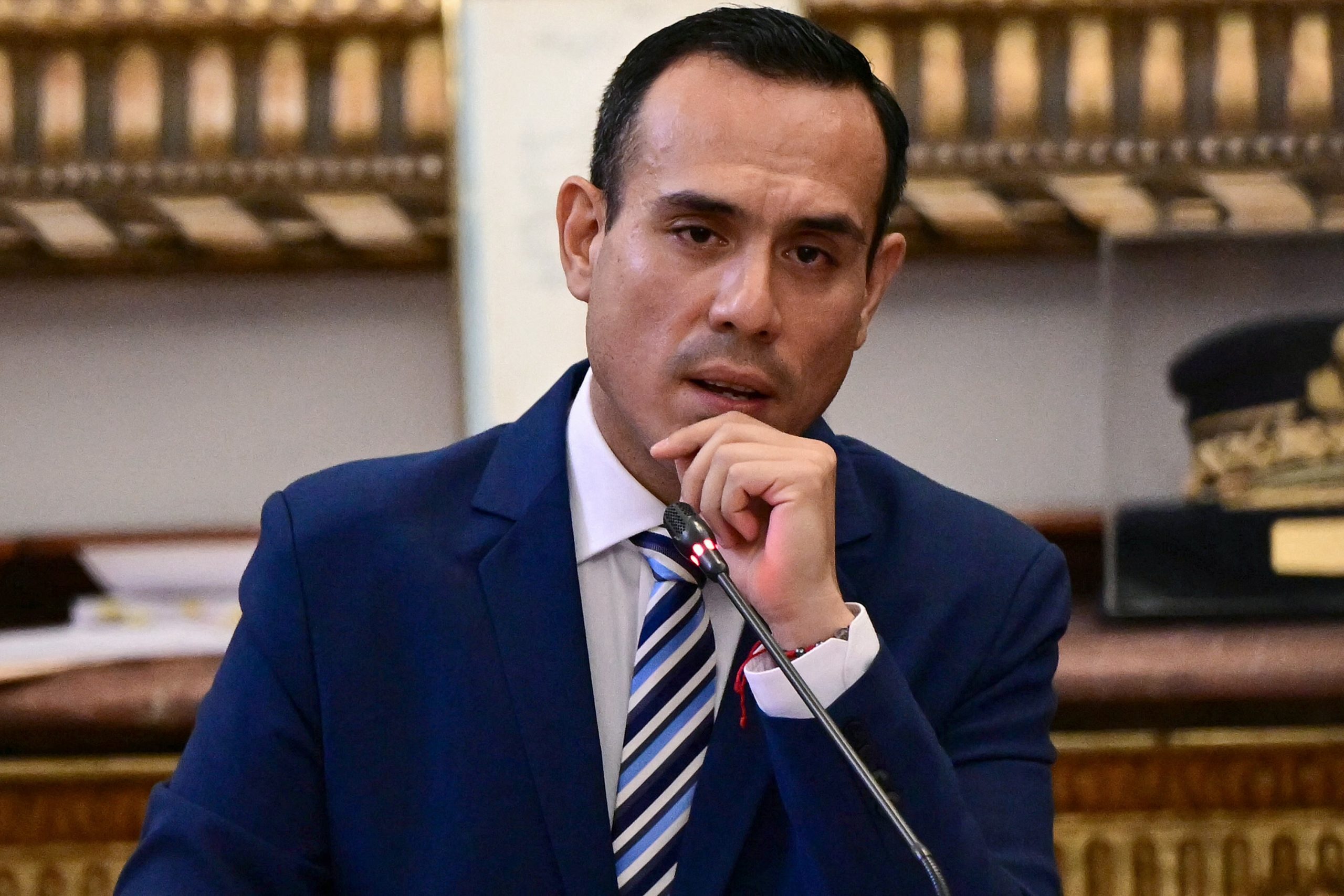 Fiscal de la Nación descarta medidas intrusivas contra José Jerí mientras siga en el cargo por caso Chifagate