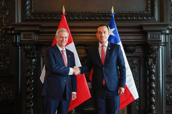 Kast tras reunirse con José Jerí: Chile y Perú buscan reforzar la relación bilateral durante el próximo mandato