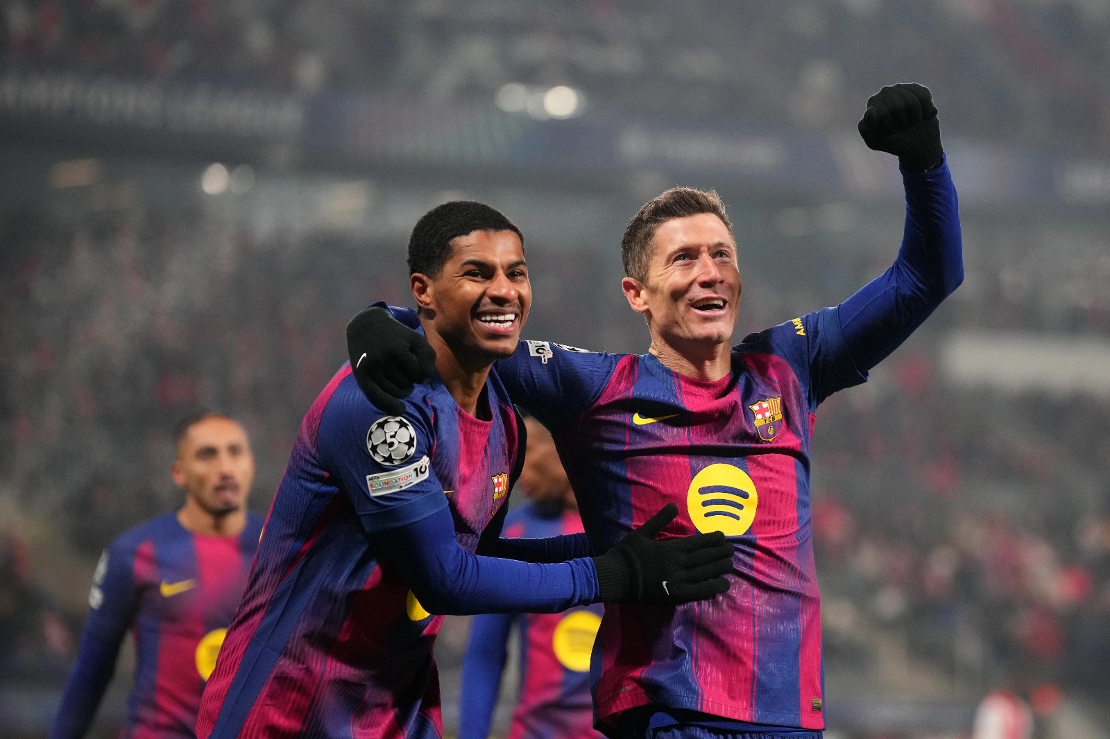 Barcelona venció 4-2 a Slavia Praga