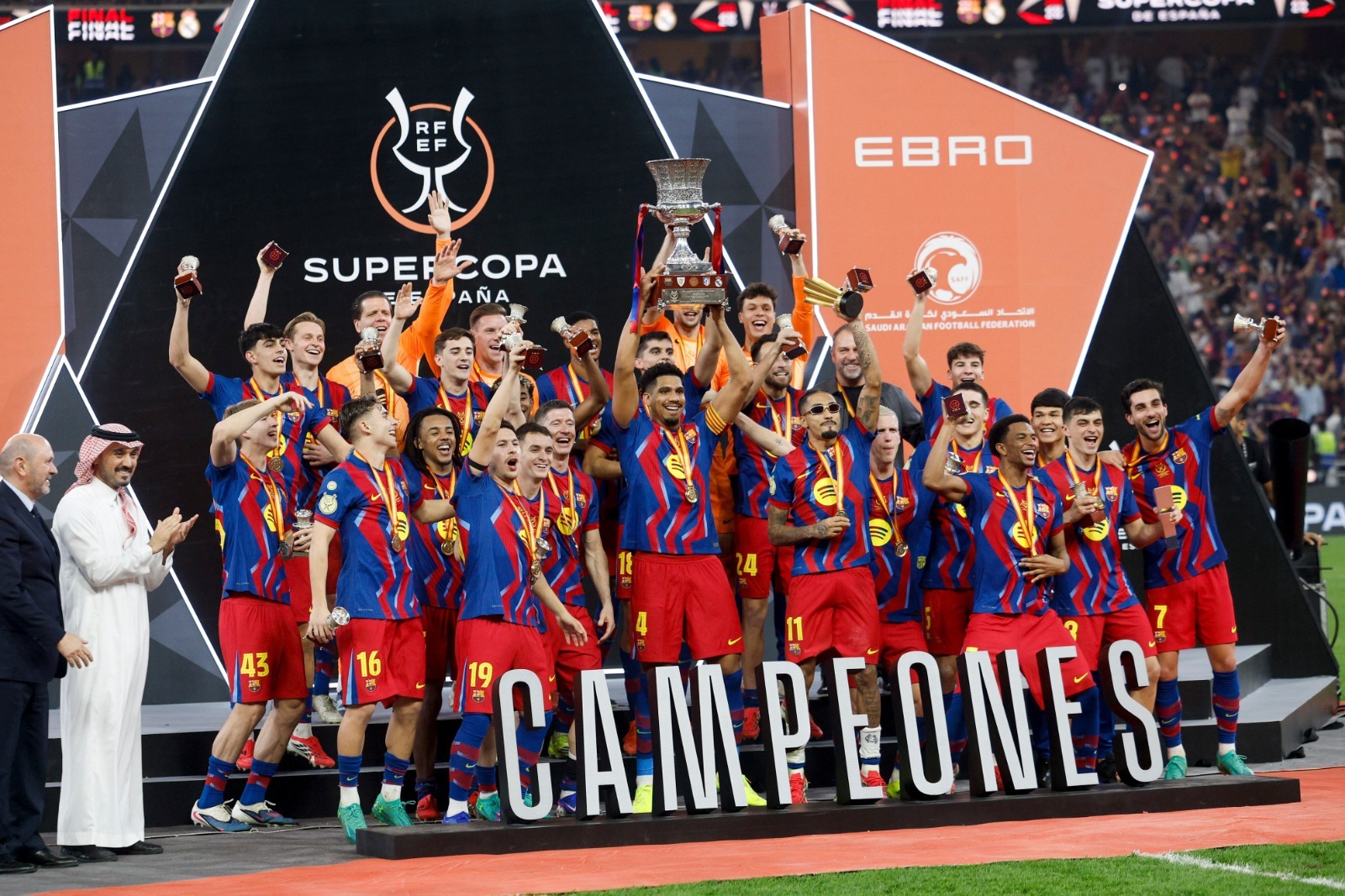 FC Barcelona derrotó 3-2 a Real Madrid