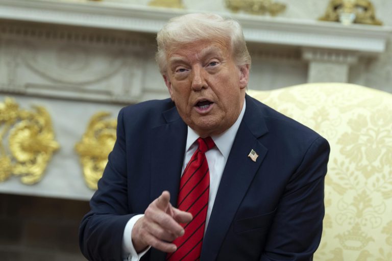 Trump lanzó dura advertencia a Delcy Rodríguez