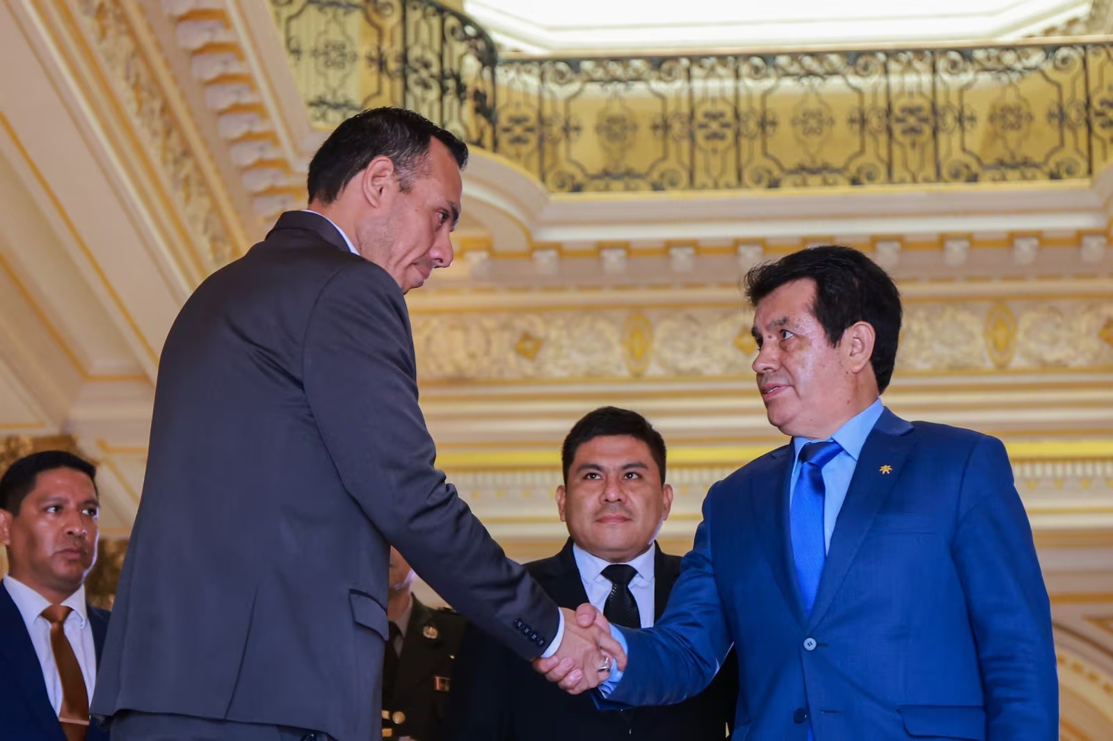 Levantarán secreto de las comunicaciones a Jerí