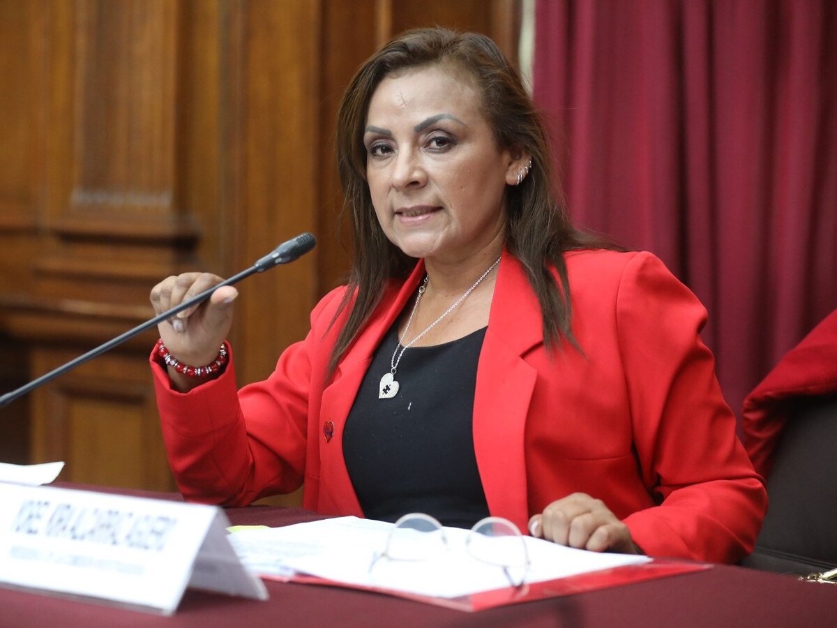 Fiscalía Suprema investiga a congresista Kira Alcarráz