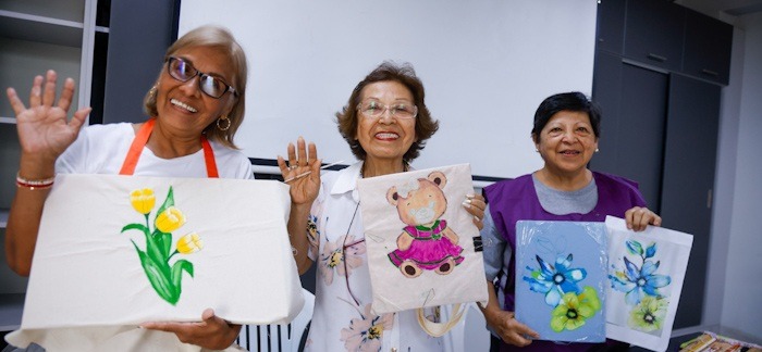 Lince: Más de 800 adultos mayores participan en talleres artísticos y productivos este Verano 2026