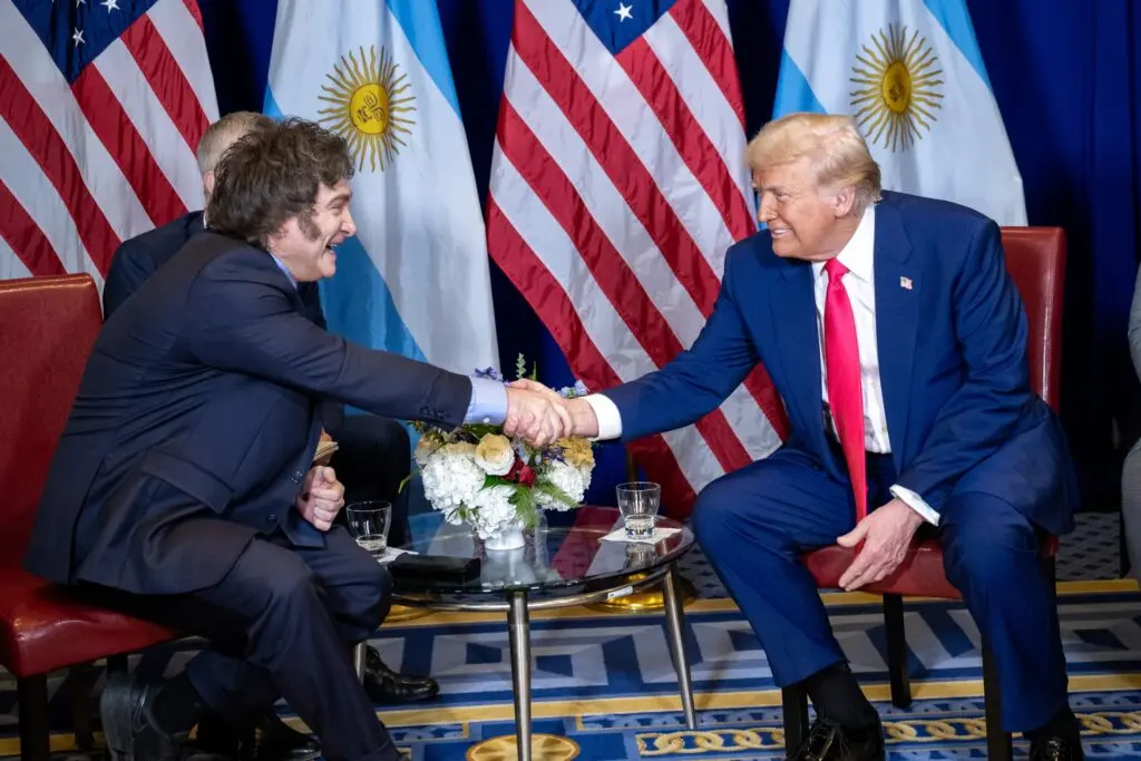 Argentina cancela swap por USD 20.000 millones y refuerza su retorno a los mercados internacionales