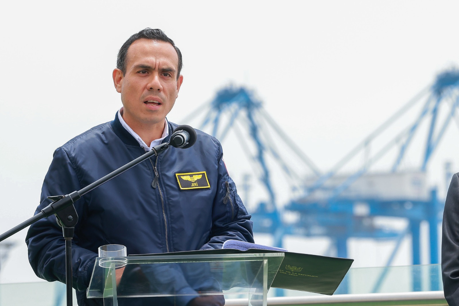 Rojos buscan la vacancia de Jerí